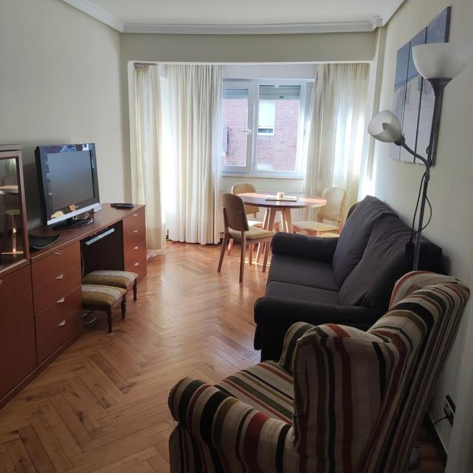 Centro Con Ascensor Apartment Santander